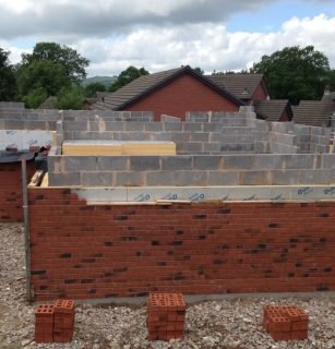 Wall-insulation-during-building